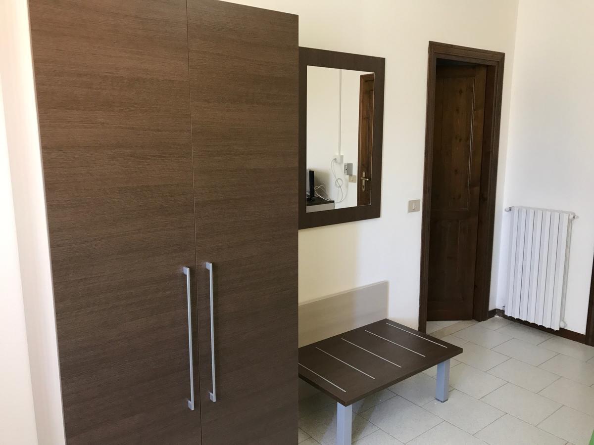 Hotel Marina Badesi Extérieur photo