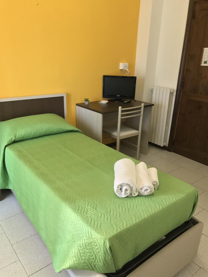 Hotel Marina Badesi Extérieur photo