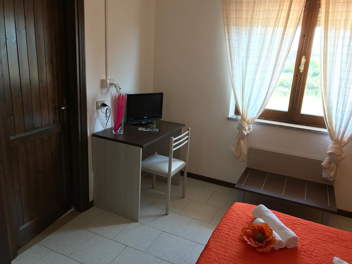 Hotel Marina Badesi Extérieur photo